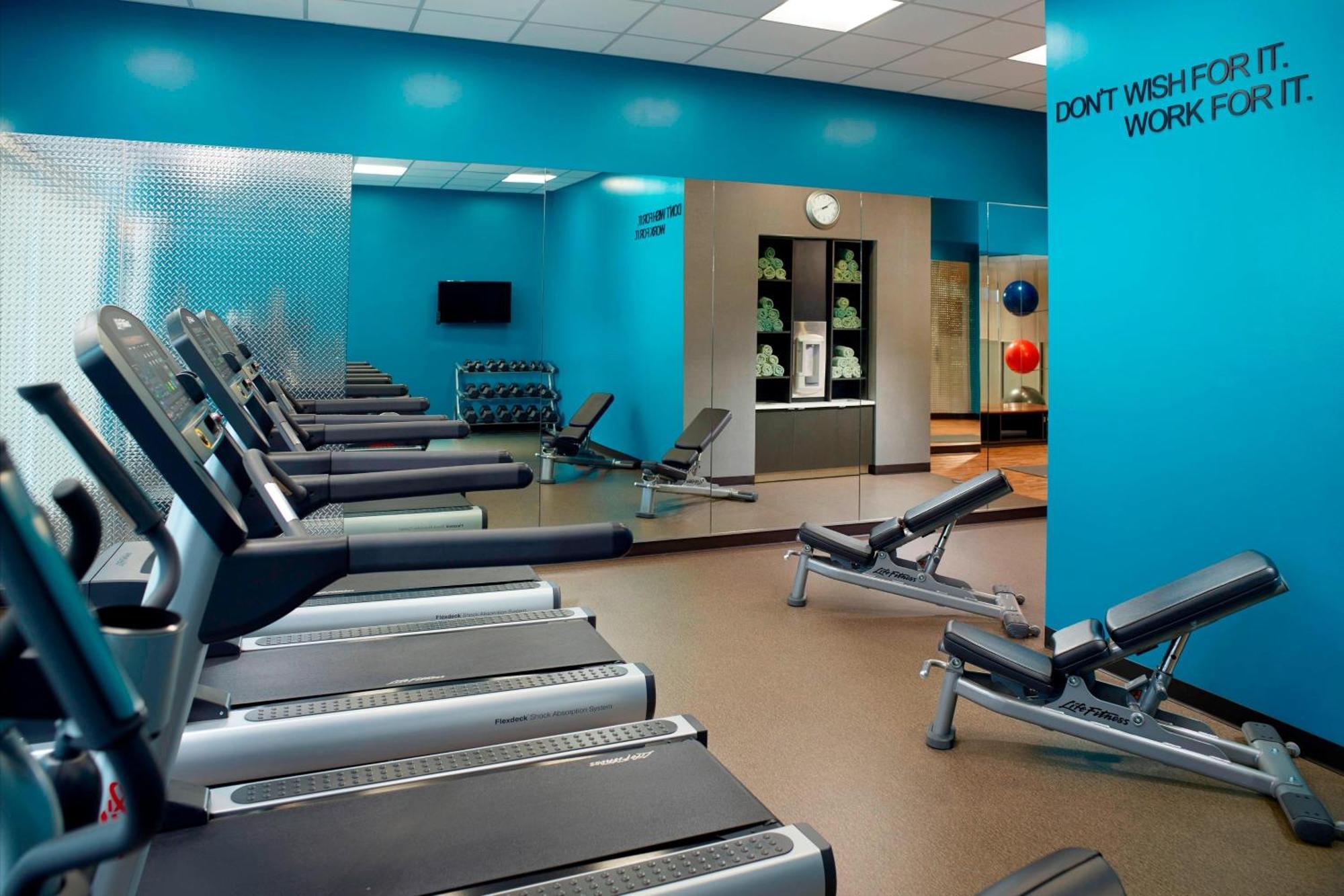 Hotel Fairfield & By Marriott Hendersonville