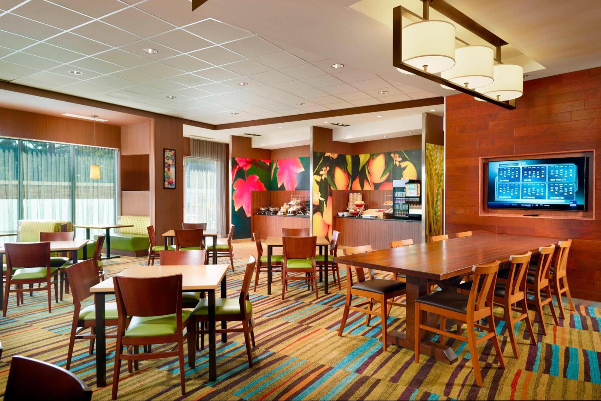 Fairfield & By Marriott Hendersonville 3* Flat Rock
